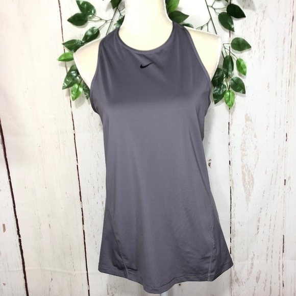 Nike Tops - NIKE DRI FIT SLEEVELESS TOP SPORT SHIRT SIZE L